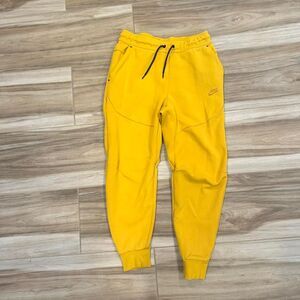 Nike Tech Fleece Men's Yellow Joggers
